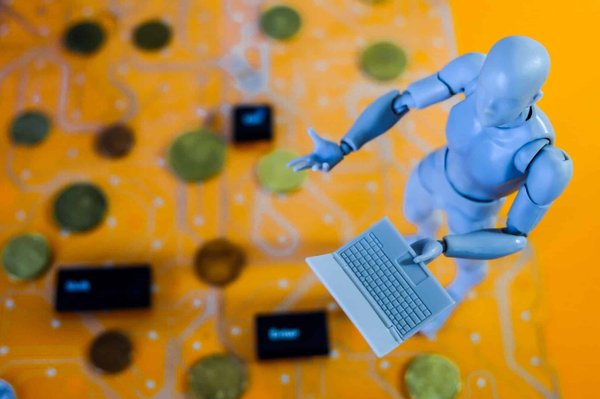 How to Implement Machine Learning in Predicting UK Real Estate Market Trends?