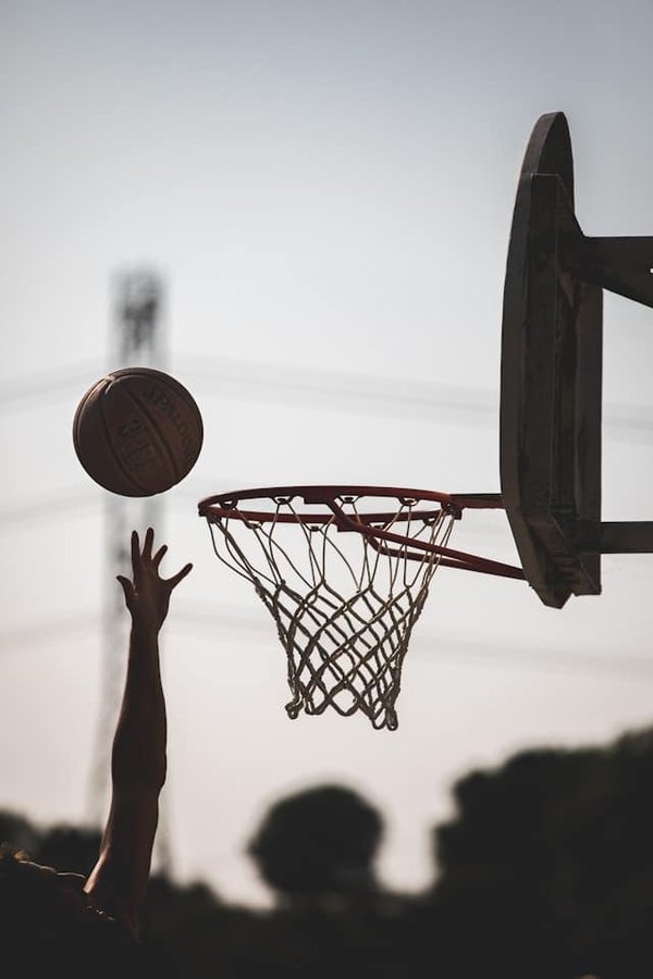 What's the Impact of High-Intensity Resistance Training on Youth Basketball Players?